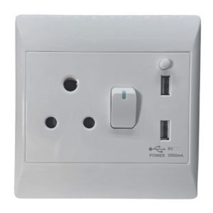 Socket 1x 16Amp + 2 x USB